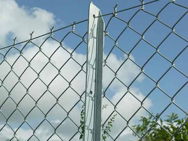 勾花護欄網 - 安平縣全昊金屬(shǔ)絲(sī)網制品有限公司圖片4